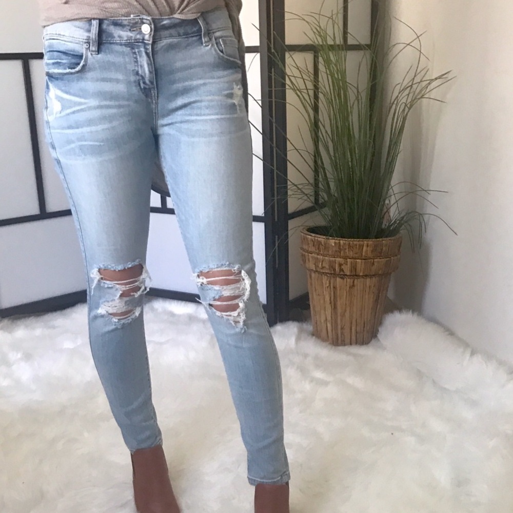 Destructed Skinny Jean - Picture 2 of 7